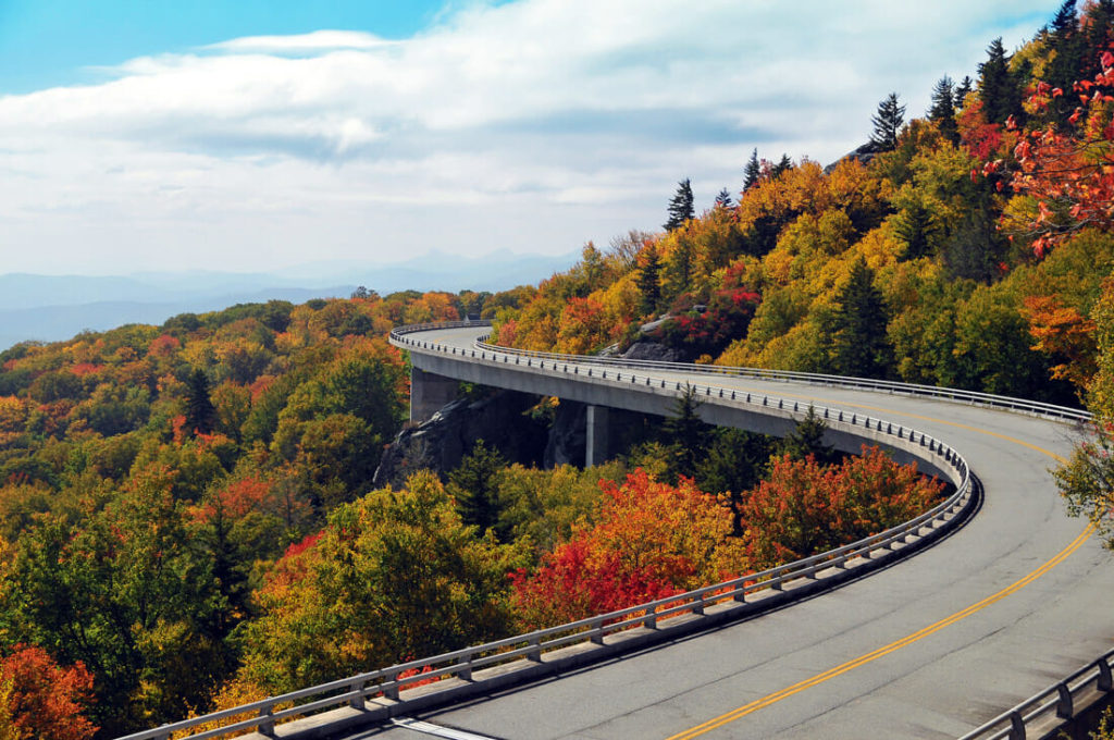 Autumnal colors at Linn Cove Viaduct on Blue-Ridge-Parkway in North Carolina