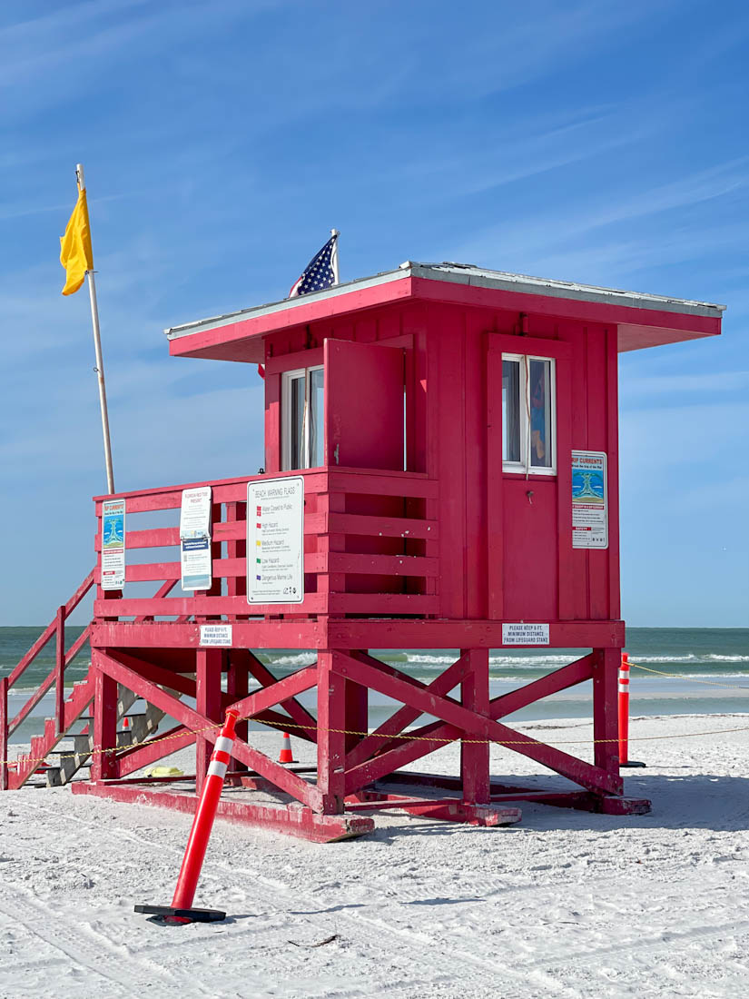 Pink lifeguard tower at Siesta Key Beach in Florida 