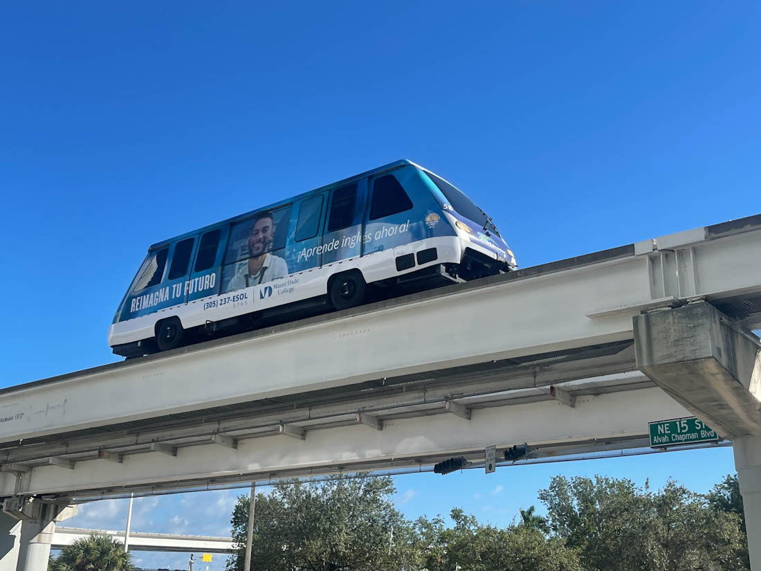 Metromover train on sky bridge in Miami