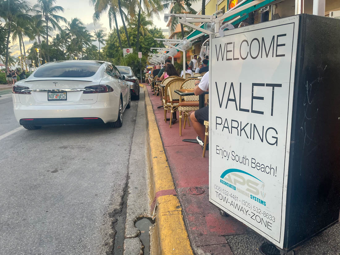 Ocean Beach parking valet Miami Beach Florida